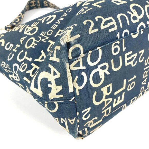 CHANEL By The Sea Line logo Shoulder Bag with Mobile Pouch Tote Bag - Picture 3 of 16